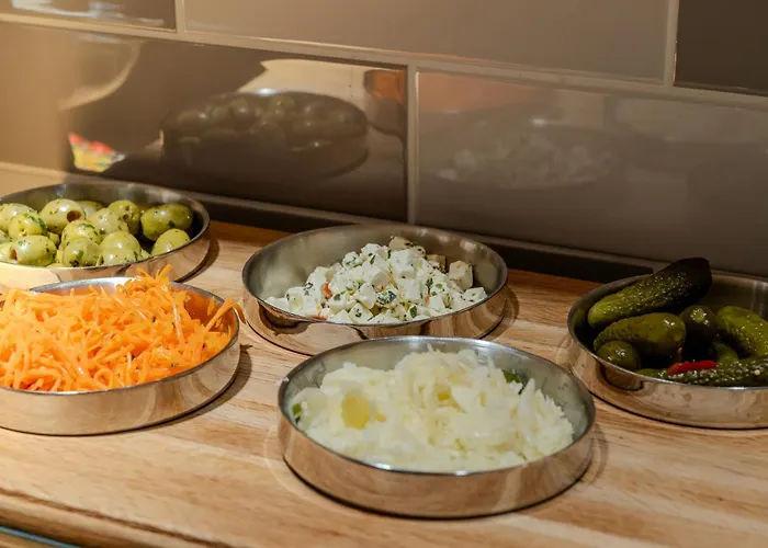 Ξενοδοχείο Mk 2*